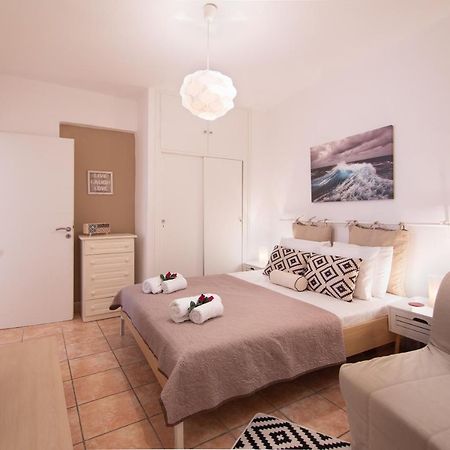 בניטסס Jo'S Guesthouse, Benitses מראה חיצוני תמונה
