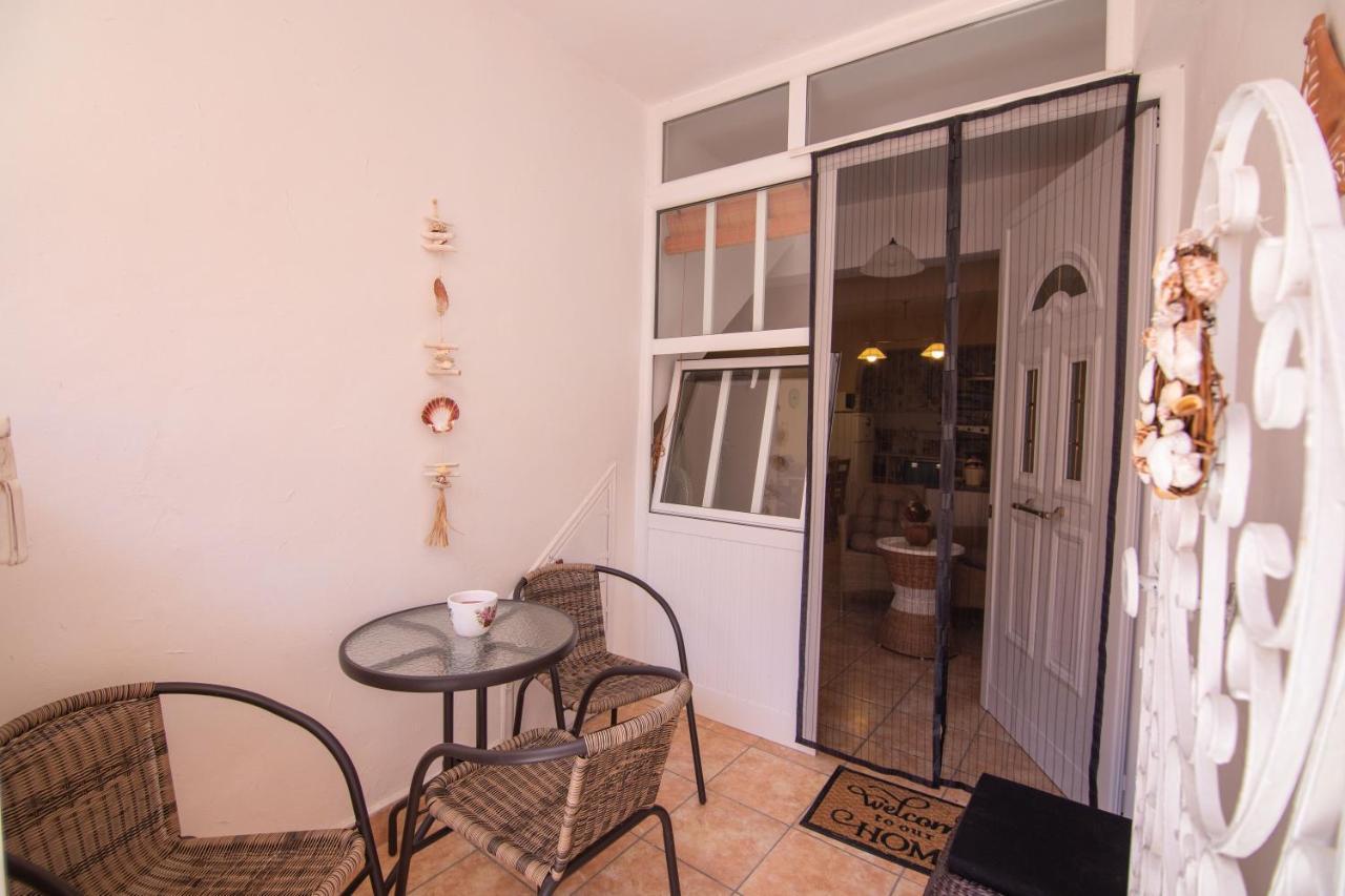 בניטסס Jo'S Guesthouse, Benitses מראה חיצוני תמונה